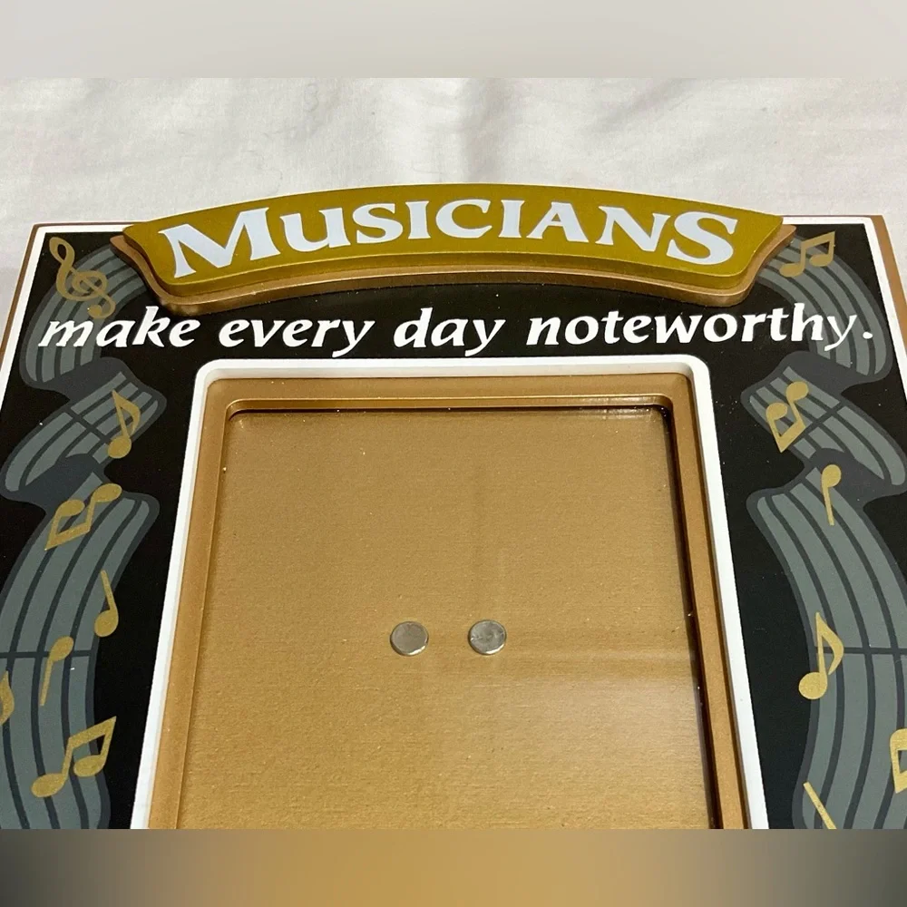 “Musicians Make Every Day Noteworthy” picture frame + trumpet music 🎶 ornament
